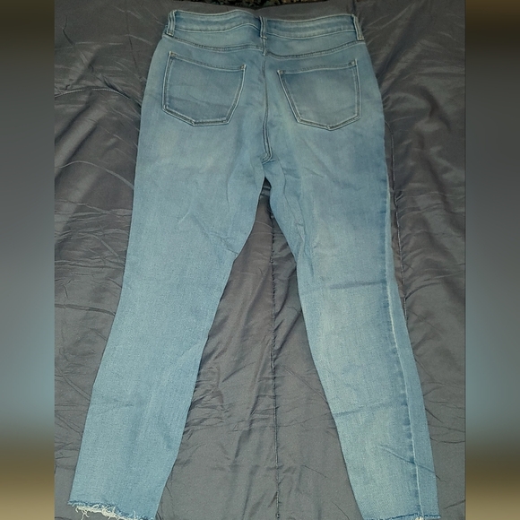 Lauren Conrad High-Rise Skinny Jeans, Light Wash, Size 14 – Stylish Jeans - Picture 3 of 7